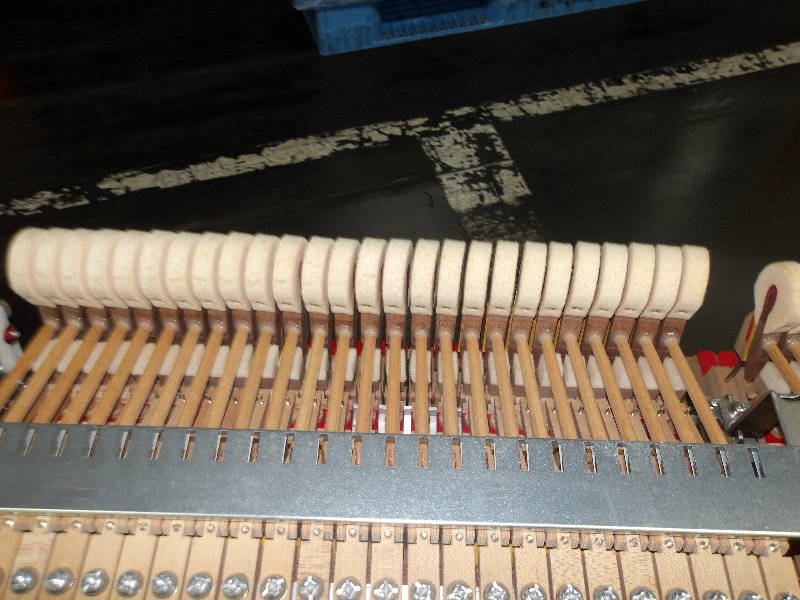 ヤマハ（YAMAHA）　C3LSTSN　中古グランドピアノ