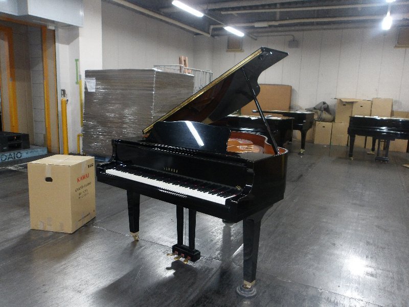 ヤマハ（YAMAHA）　A1AE　中古グランドピアノ