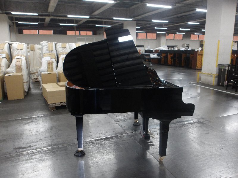 ヤマハ（YAMAHA）　A1AE　中古グランドピアノ