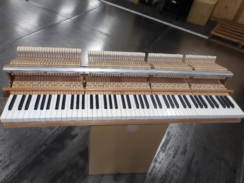 ヤマハ（YAMAHA）　A1AE　中古グランドピアノ