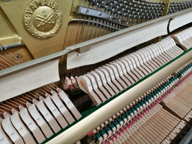 ヤマハ（YAMAHA）　U10A　中古アップライトピアノ