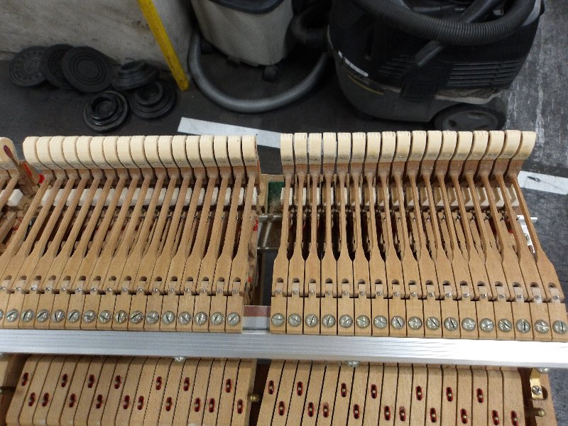 ヤマハ（YAMAHA）　C5　中古グランドピアノ