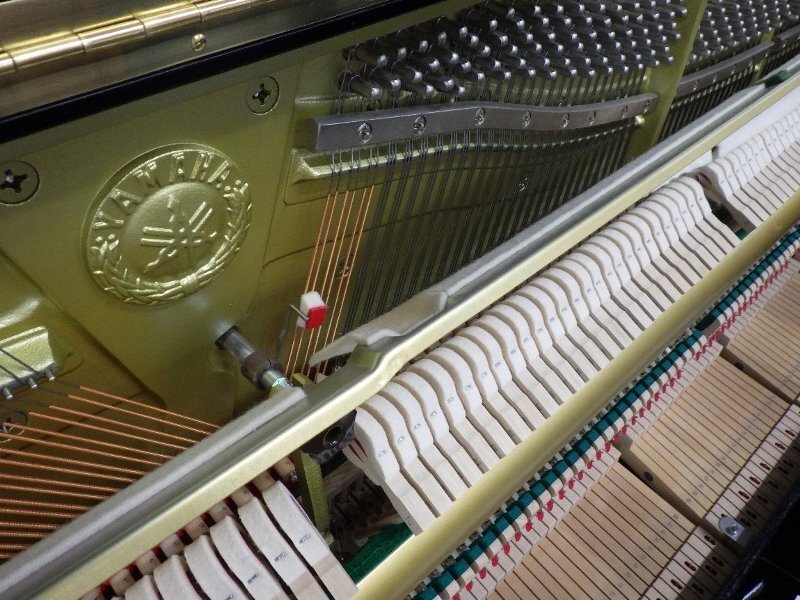 ヤマハ（YAMAHA）　YU33　中古アップライトピアノ