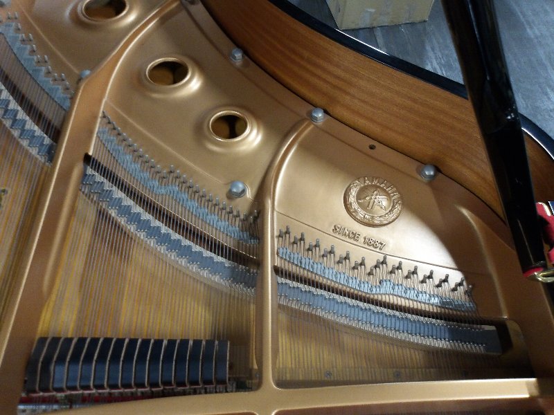 ヤマハ（YAMAHA）　C2L　中古グランドピアノ
