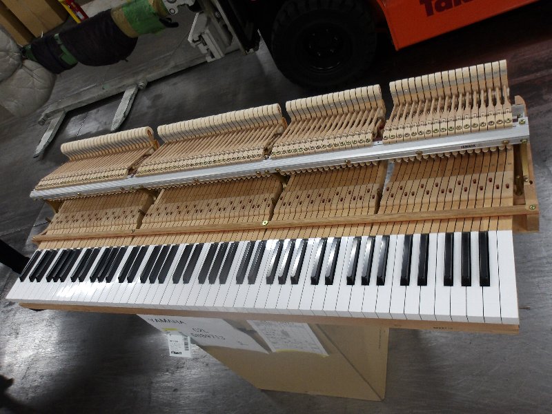 ヤマハ（YAMAHA）　C2L　中古グランドピアノ