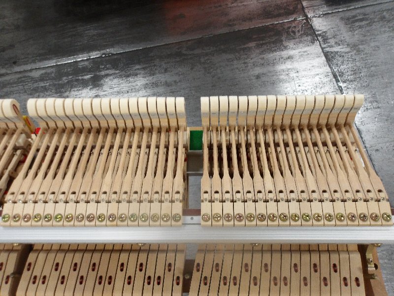 ヤマハ（YAMAHA）　C2L　中古グランドピアノ