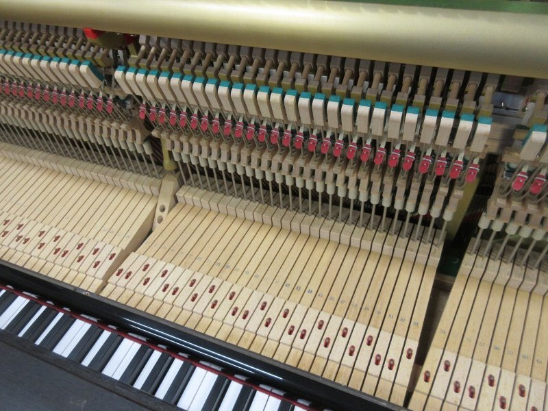 ヤマハ（YAMAHA）　UX300　中古アップライトピアノ