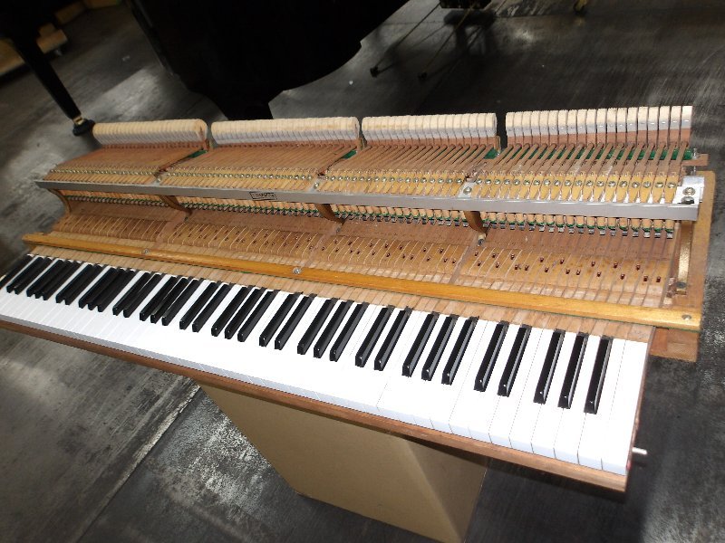 ディアパソン（DIAPASON）　183D　中古グランドピアノ