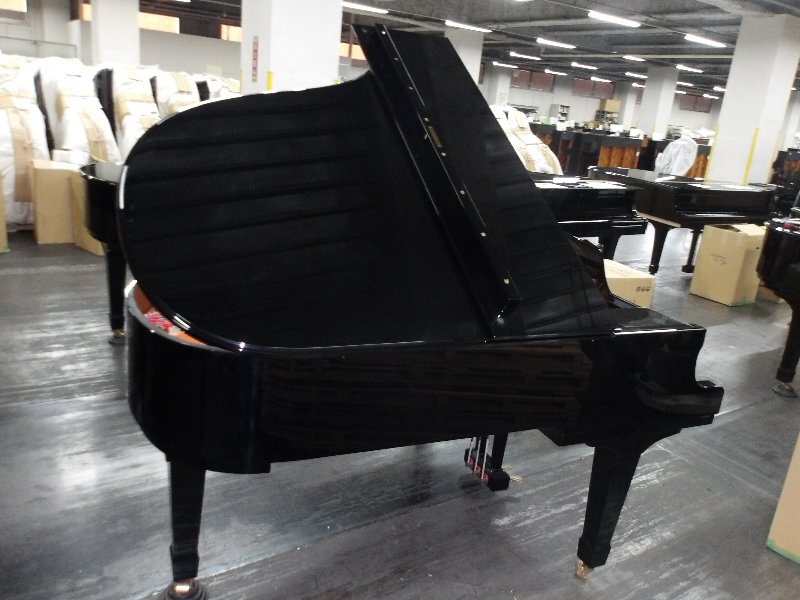ヤマハ（YAMAHA）　C3　中古グランドピアノ