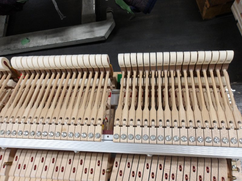 ヤマハ（YAMAHA）　C3　中古グランドピアノ