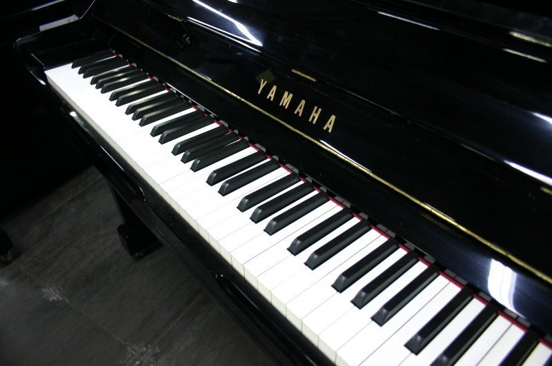 ヤマハ（YAMAHA）　YU30BM　中古アップライトピアノ