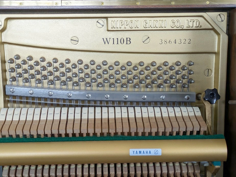 【中古】YAMAHA・ヤマハ アップライトピアノ W110B