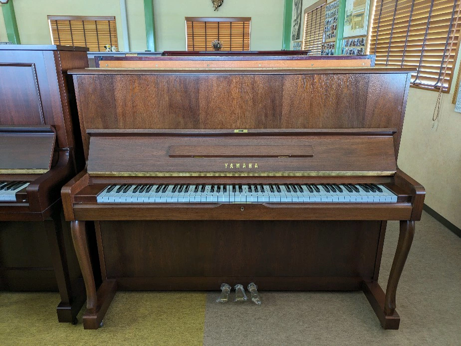 【中古】YAMAHA・ヤマハ アップライトピアノ W110B