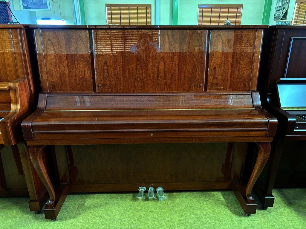 【中古】YAMAHA・ヤマハ アップライトピアノ W106B