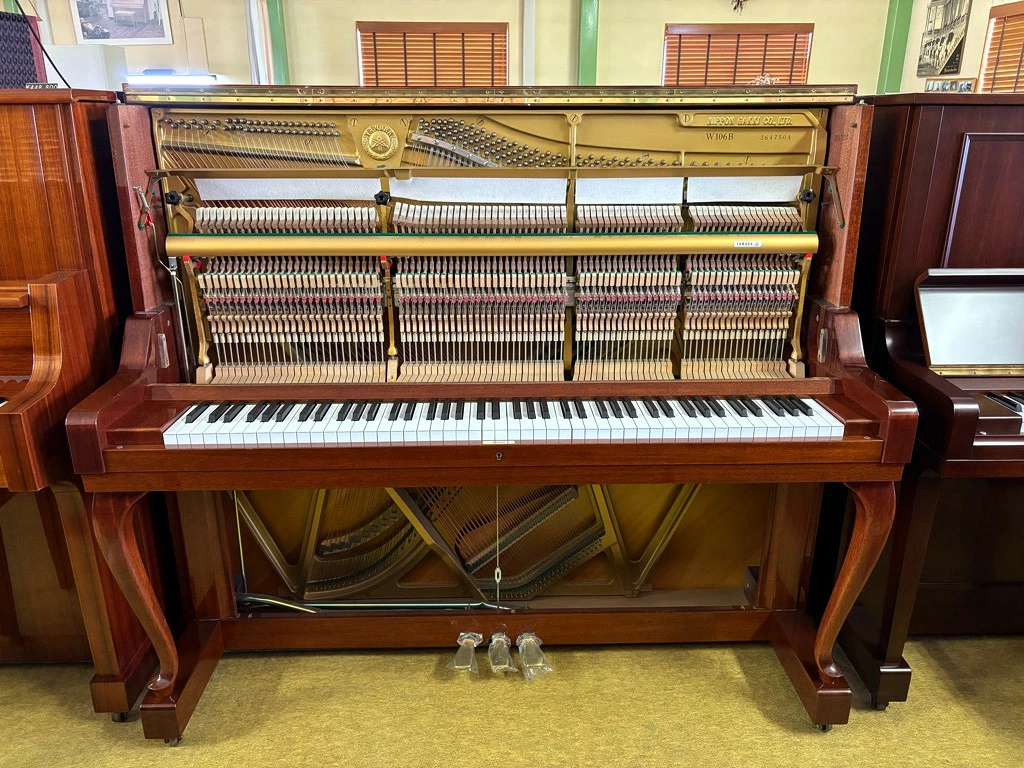 【中古】YAMAHA・ヤマハ アップライトピアノ W106B