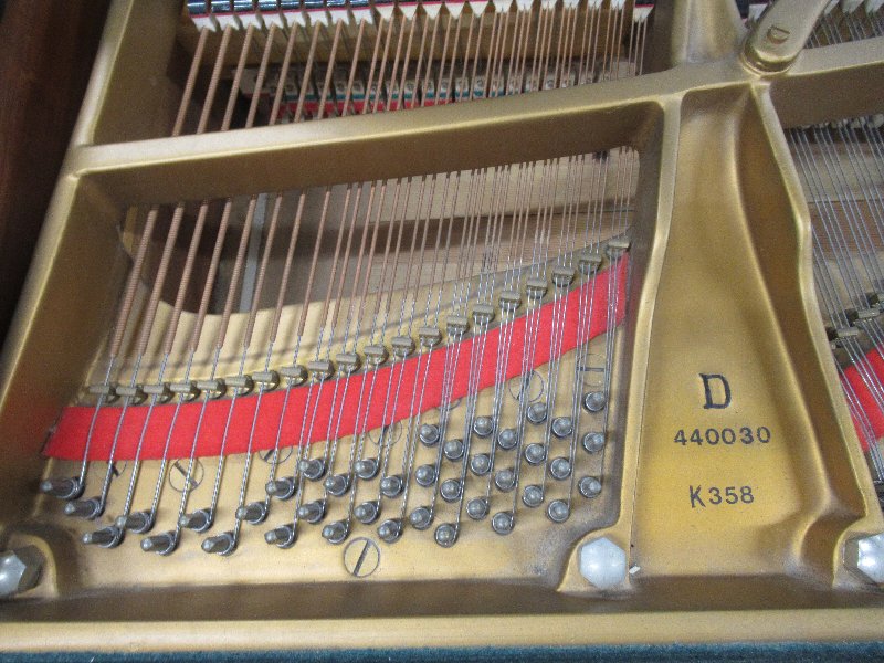スタインウェイ＆サンズ（Steinway & Sons）　D(象牙)　中古グランドピアノ