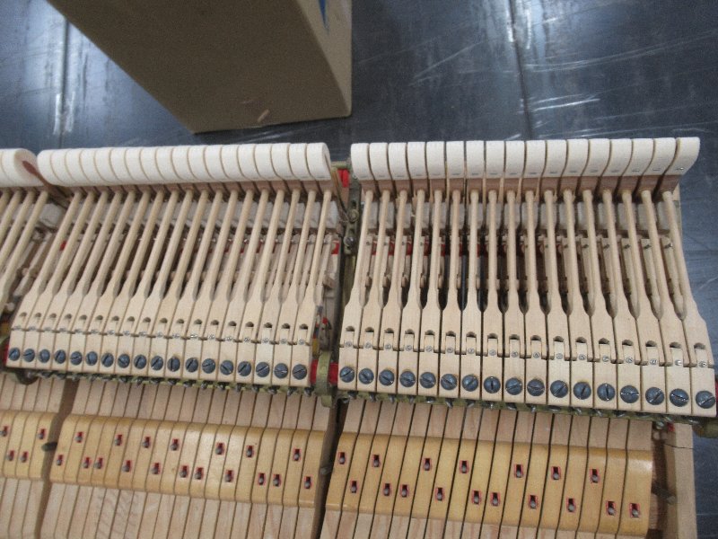 スタインウェイ＆サンズ（Steinway & Sons）　D(象牙)　中古グランドピアノ