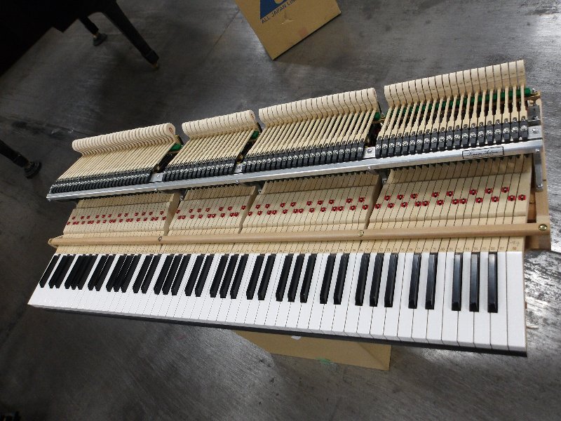 カワイ（KAWAI）　GL10　中古グランドピアノ