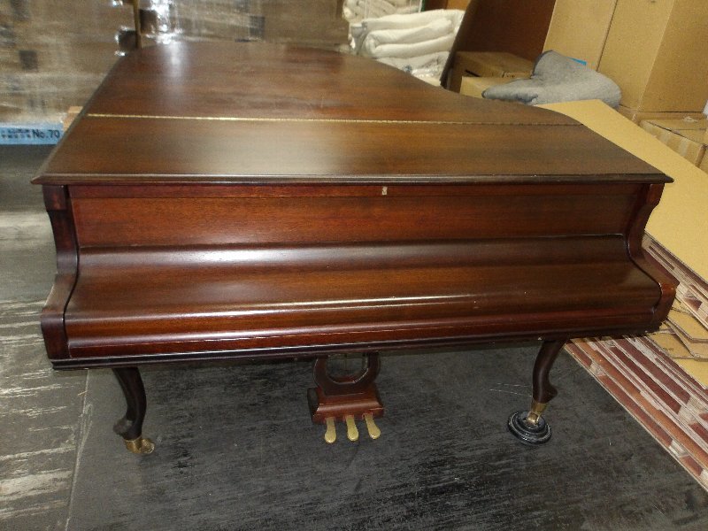 W.HOFFMANN　中古グランドピアノ