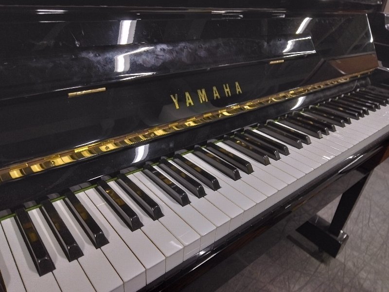 ヤマハ（YAMAHA）　MC301　中古アップライトピアノ
