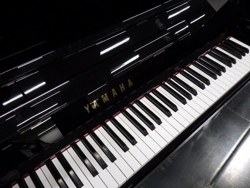 ヤマハ（YAMAHA）　MC10BL　中古アップライトピアノ