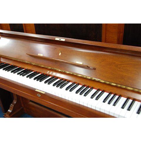 ヤマハ（ＹＡＭＡＨＡ）　Ｕ３　中古ピアノ　オーバーホール済み