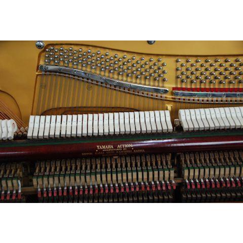 ヤマハ（ＹＡＭＡＨＡ）　Ｕ３　中古ピアノ　オーバーホール済み