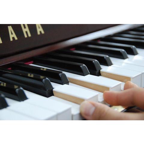 ヤマハ（ＹＡＭＡＨＡ）　Ｗ１０２ＢＳ　中古ピアノ