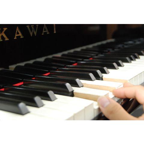 カワイ（ＫＡＷＡＩ）　ＵＳ６Ｘ　中古ピアノ