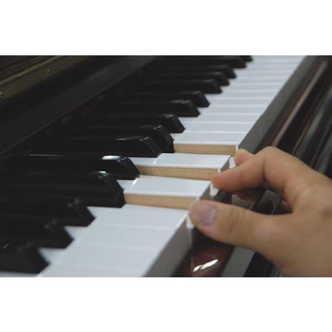 ヤマハ（ＹＡＭＡＨＡ）　Ｗ３ＡＭｈＣ　中古ピアノ